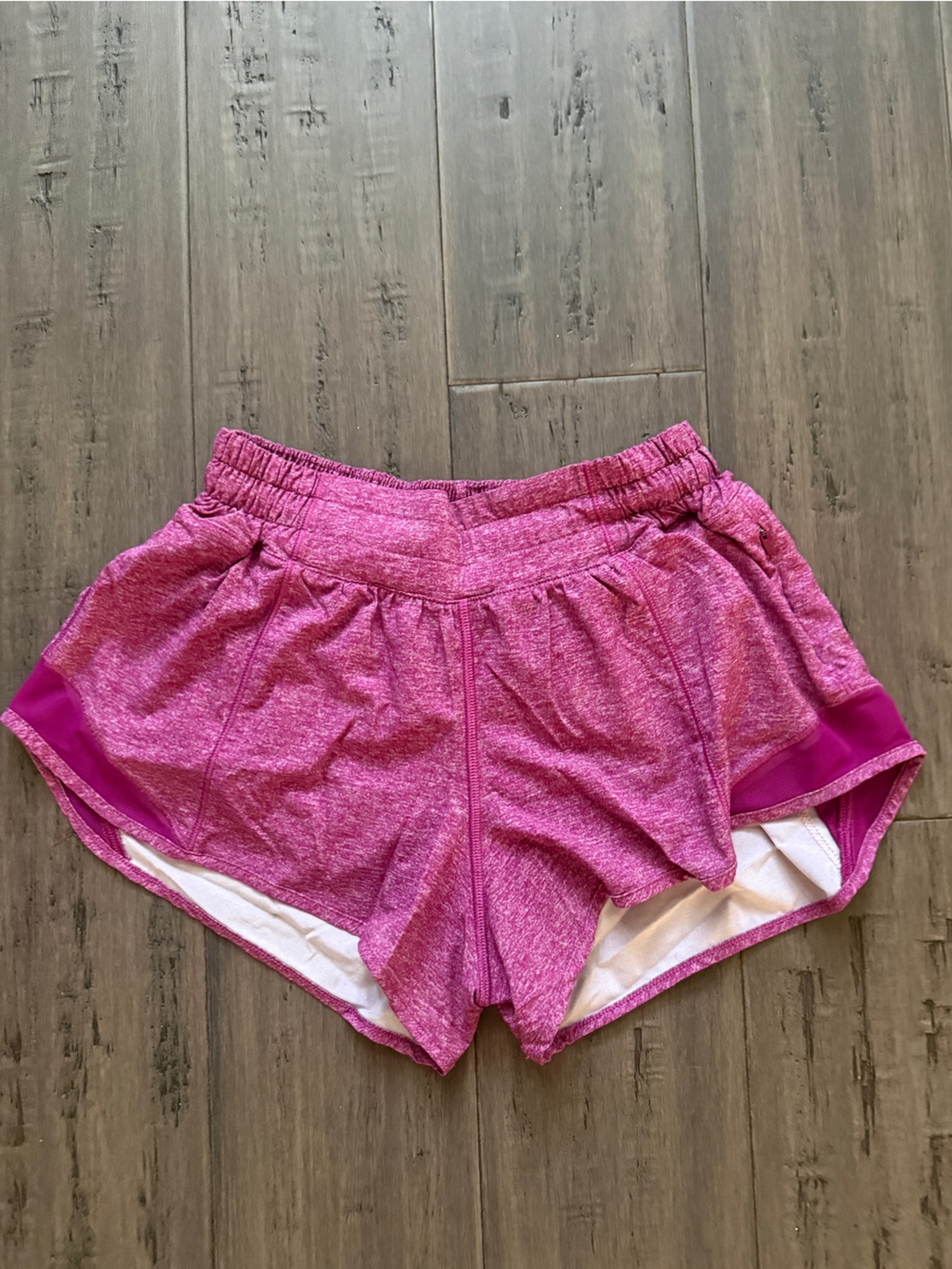 Lululemon Hotty Hot Shorts 2.5